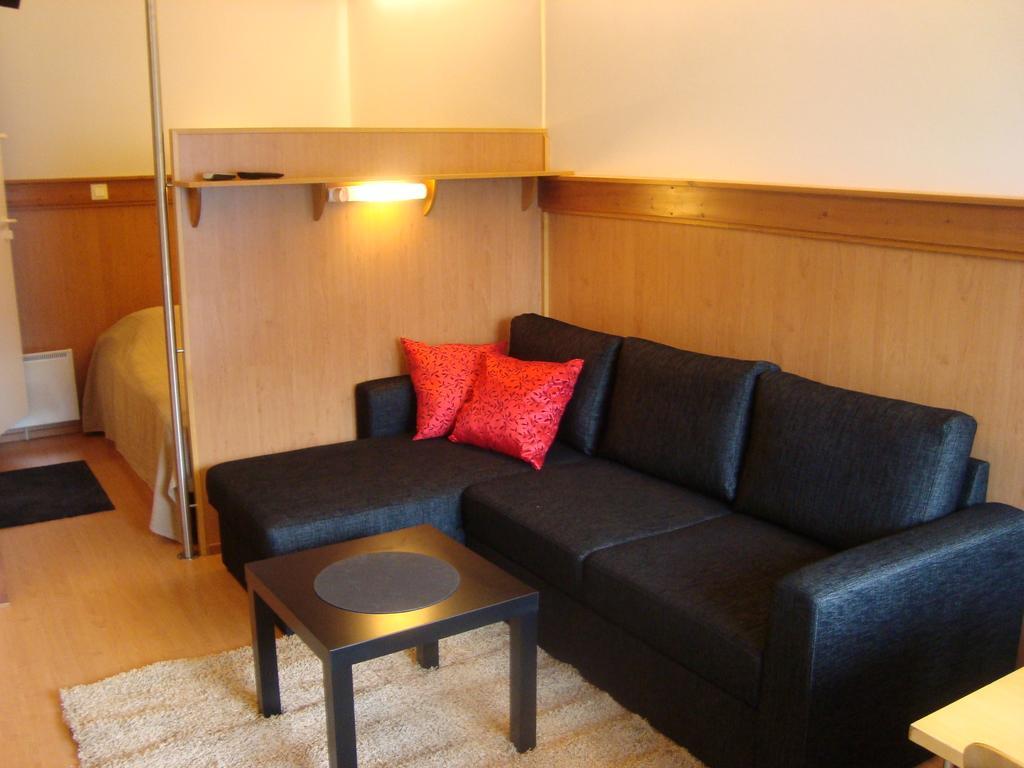 Vuosselin Helmi Apartments ルカ 部屋 写真